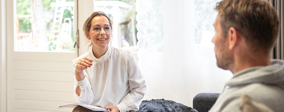 Nalatenschapscoach Suzan in gesprek met cliënt